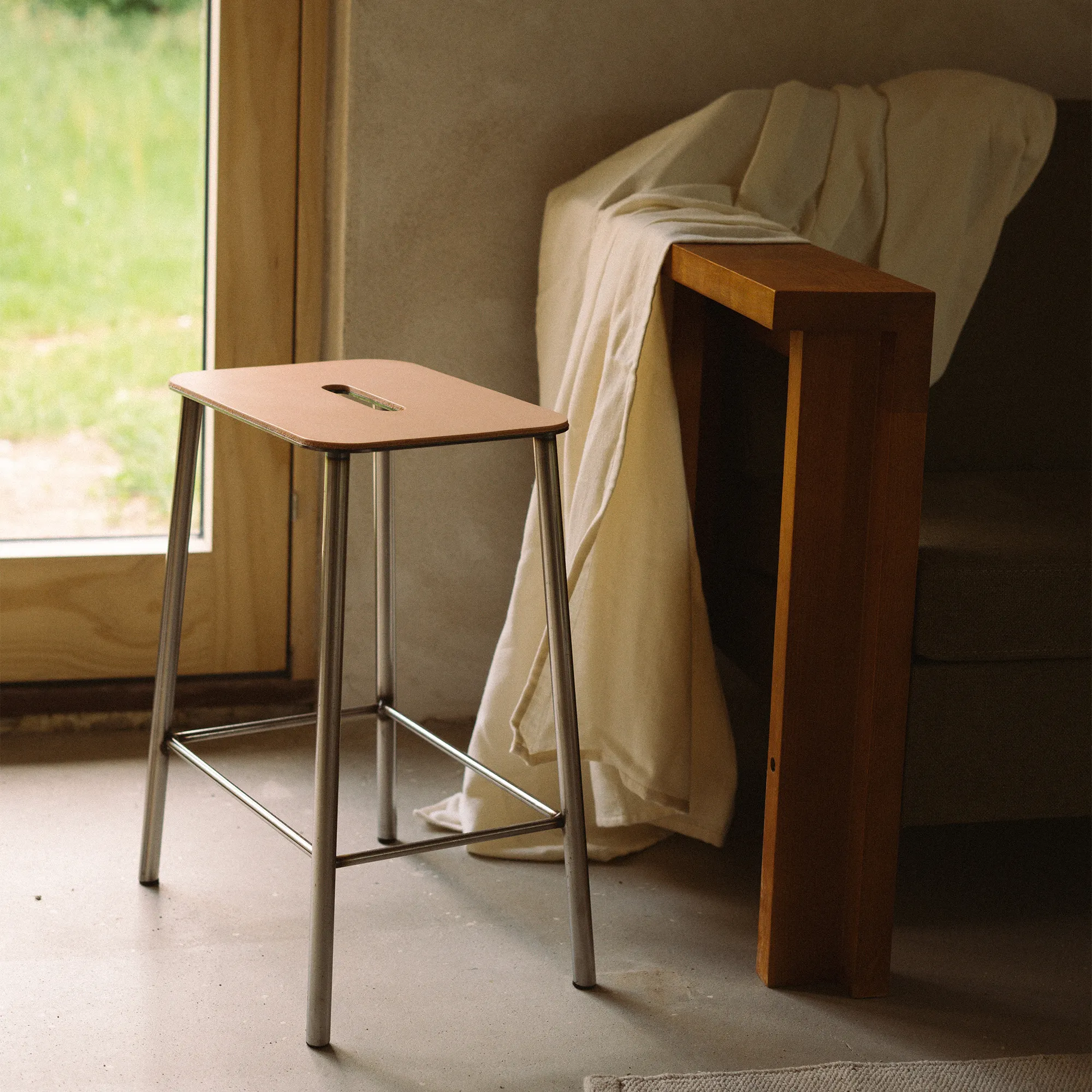 Adam barstol - 8
