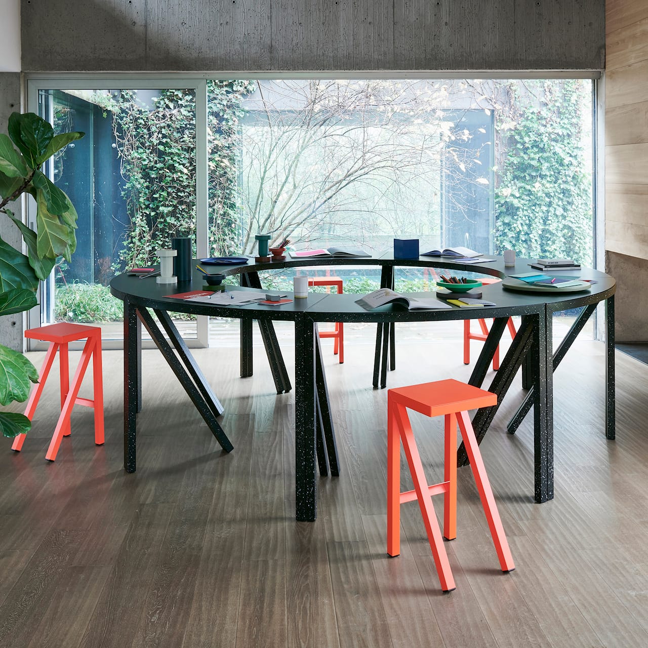 Bureaurama Bar stool H74 Fluorescent orange