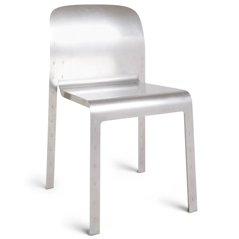 Rivet matstol