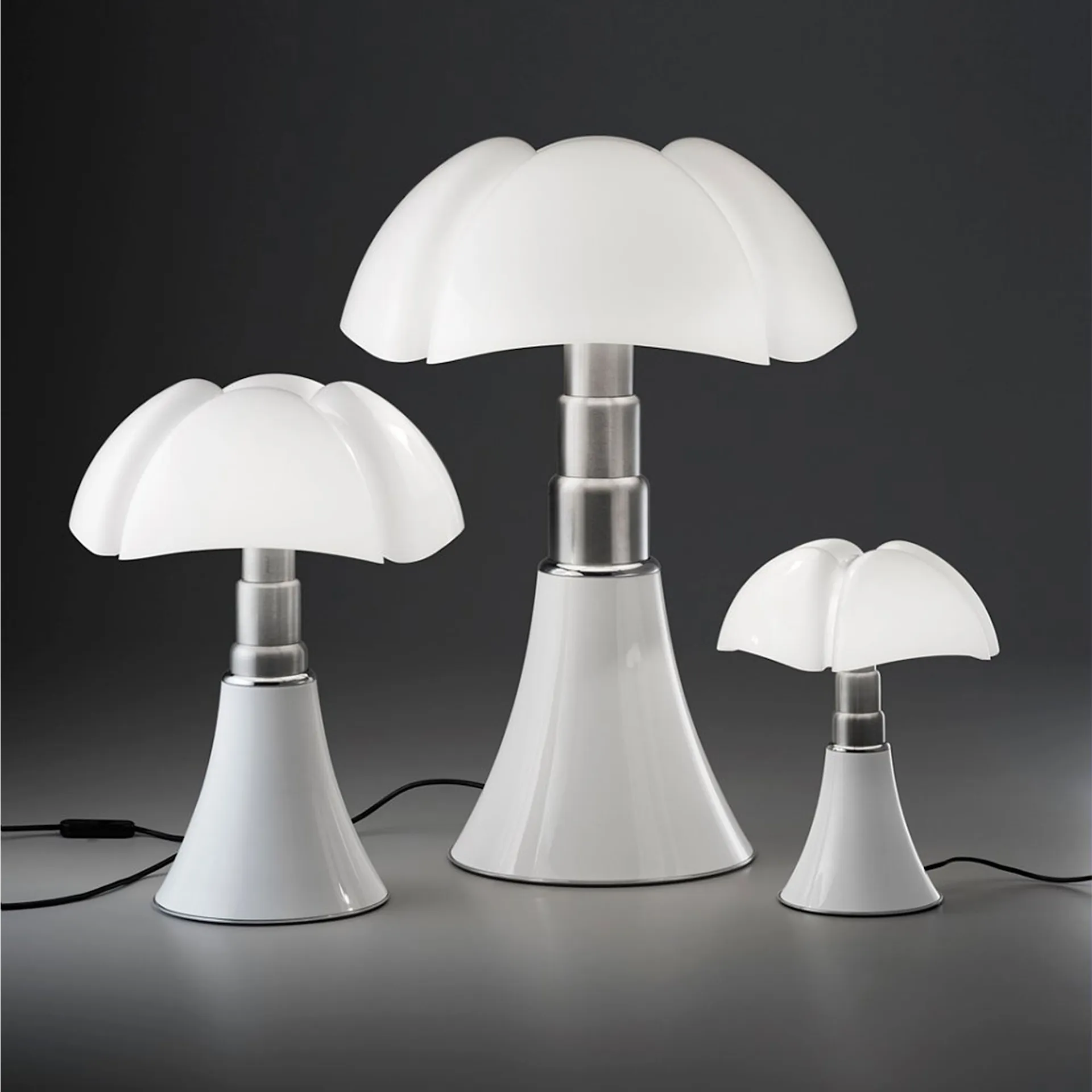 Pipistrello Table Lamp - Ej dimbar - Martinelli Luce - Gae Aulenti - NO GA