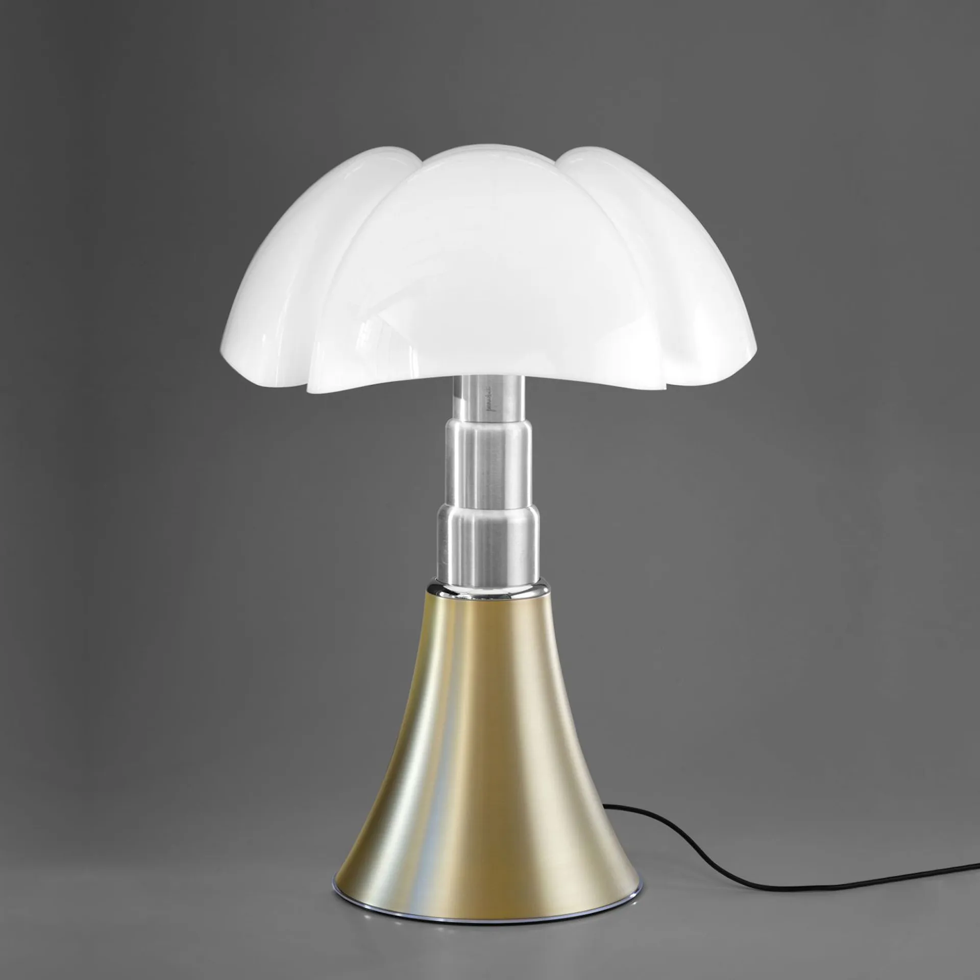 Pipistrello Table Lamp Brass - Ej dimbar - Martinelli Luce - Gae Aulenti - NO GA