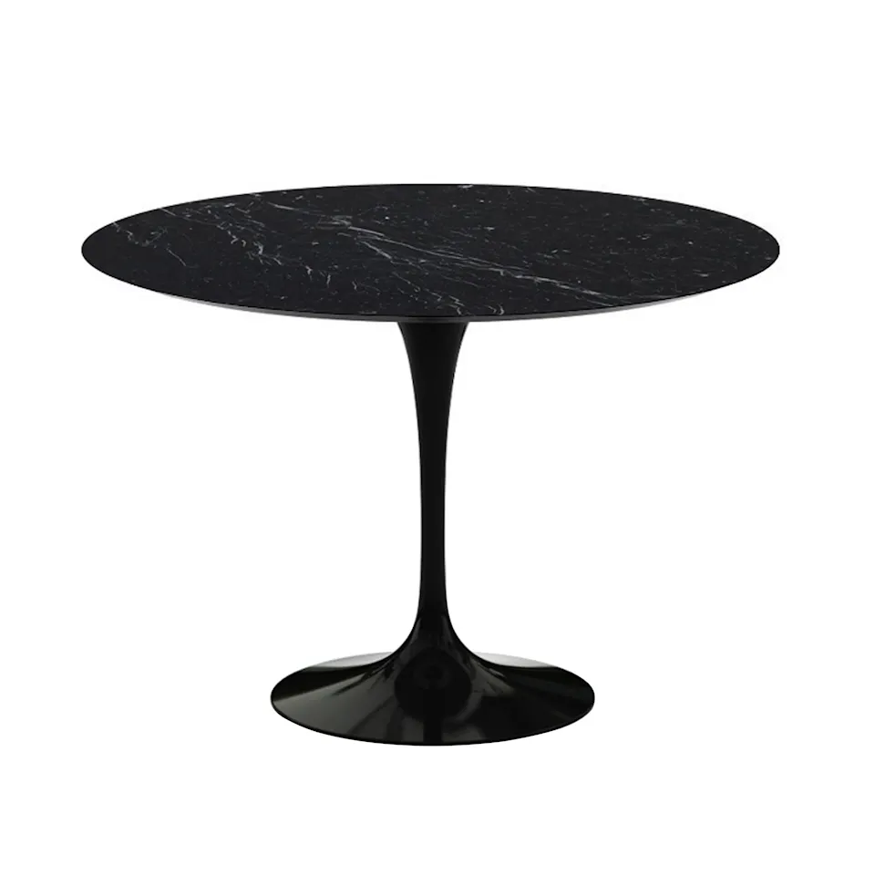 Saarinen Round Table - Matbord, Ø 107 cm, Svart underrede, skiva i matt svart Marquina marmor