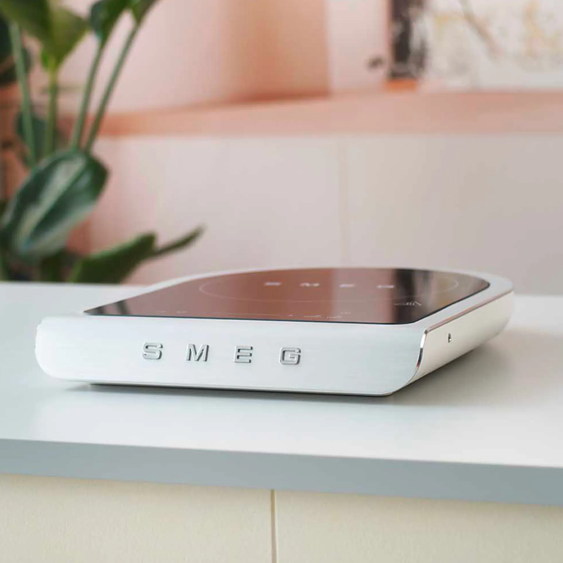 Portable induction cooker - Smeg - NO GA