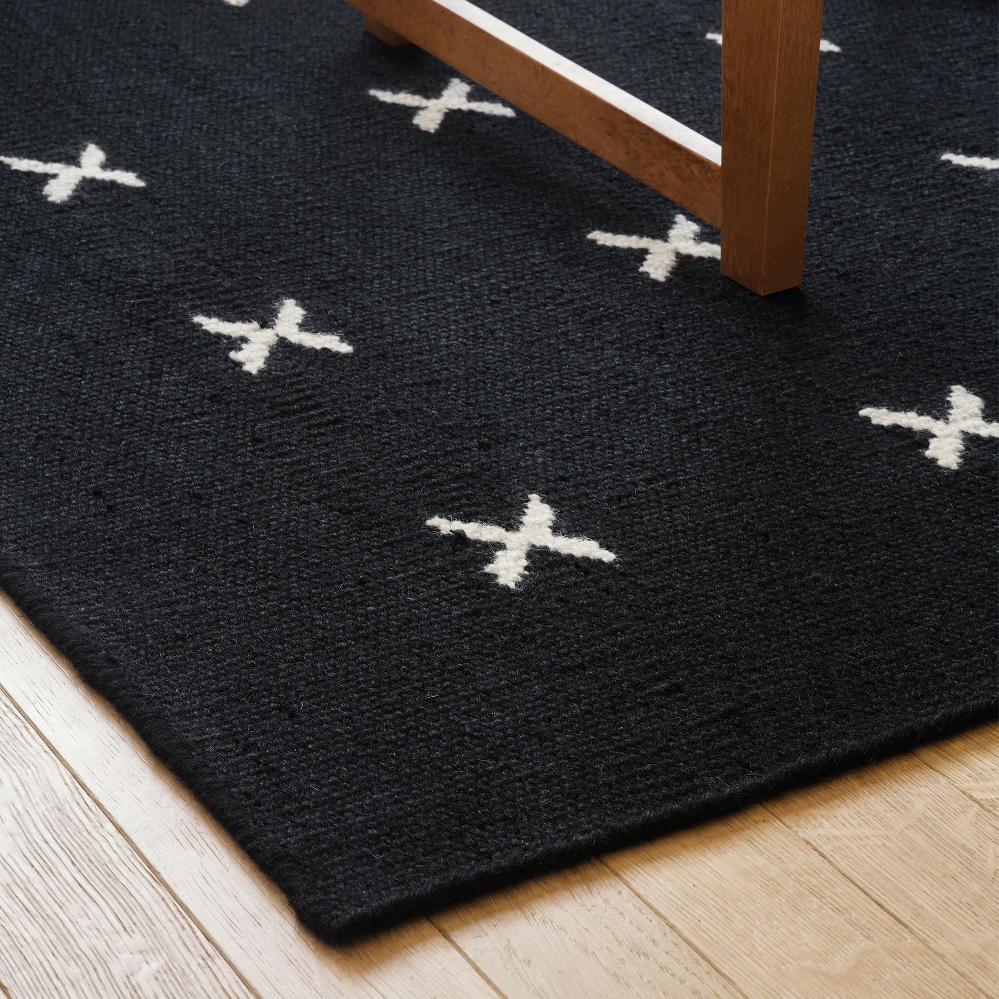 Cross Black/Cream ullmatta