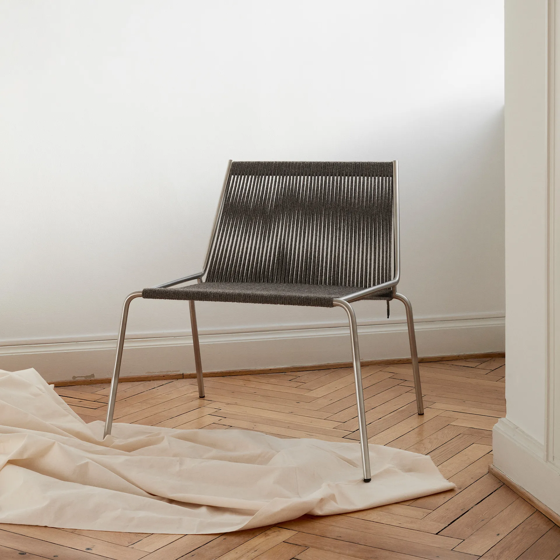 Noel Lounge Chair Steel Base - Thorup Copenhagen - NO GA