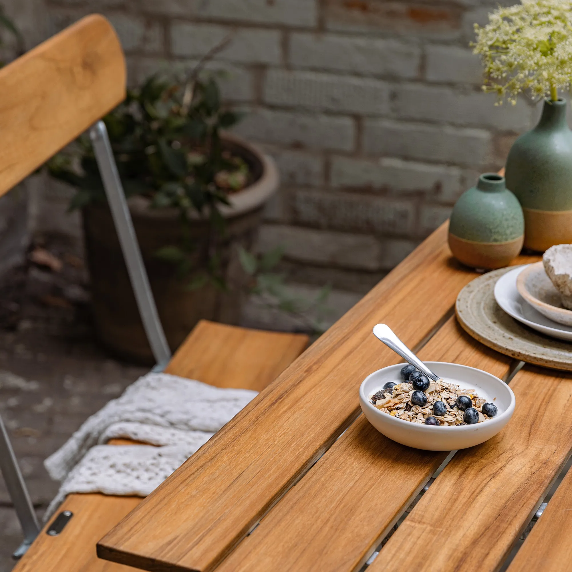 Bryggeriserien Matgrupp med Bord, Soffa & 2 st Stolar - 3