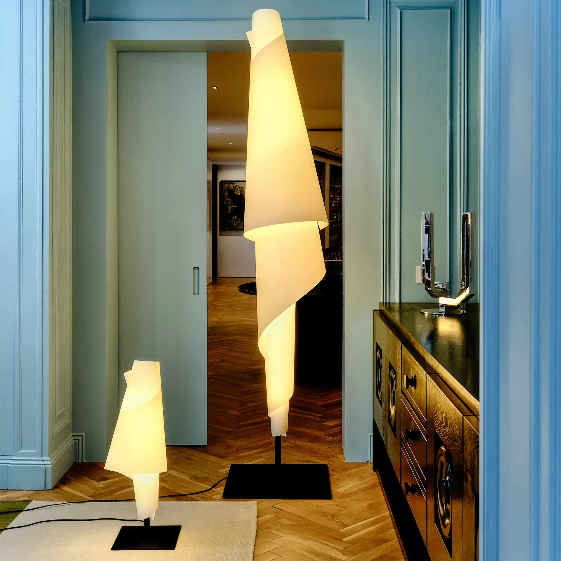 Alta Costura Floor Lamp - Parachilna - NO GA