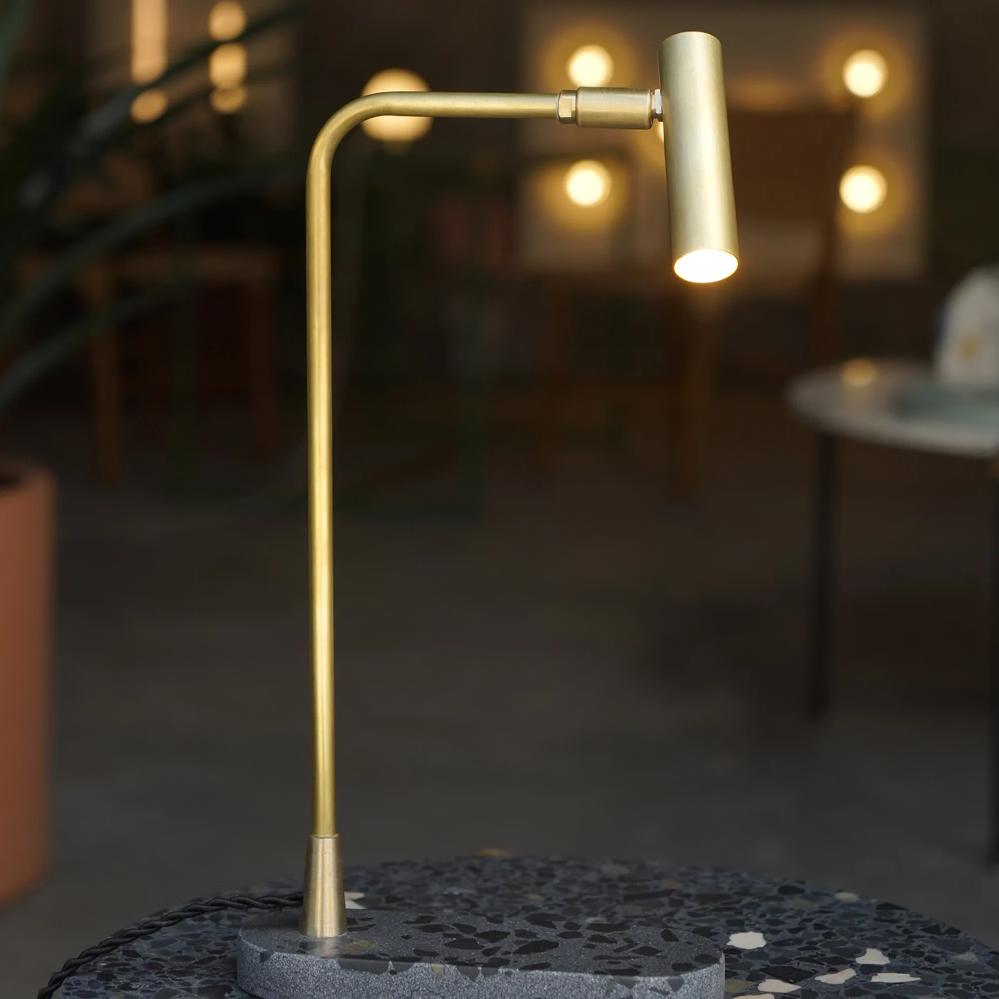 Book Table bordslampa - 3