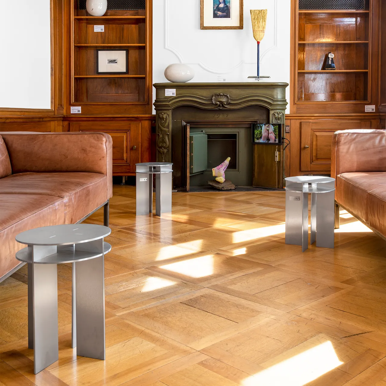 NM13 Side Table