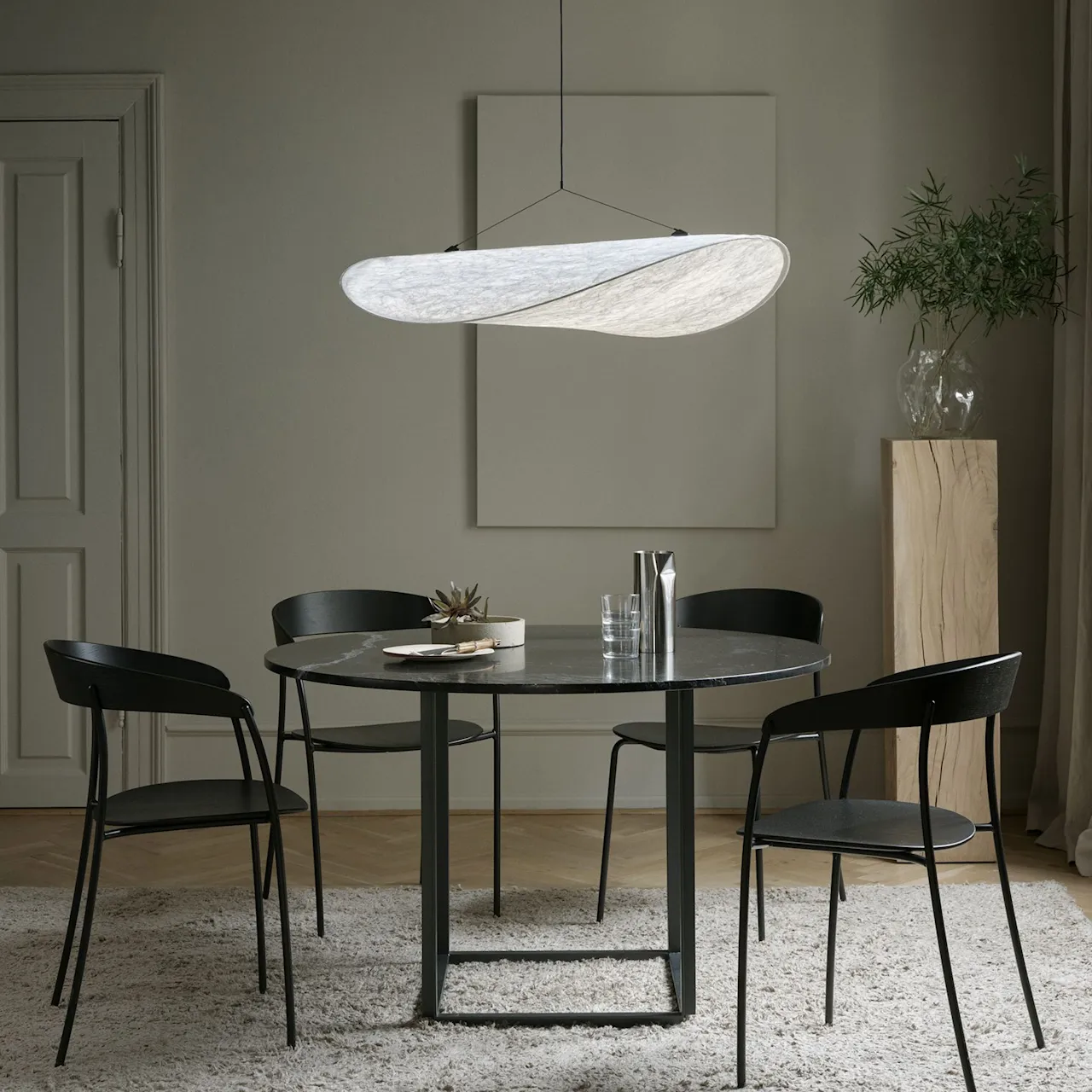 Florence Dining Table - Ø120, Skiva: Trä - Rökt Ek, Underrede: Svart