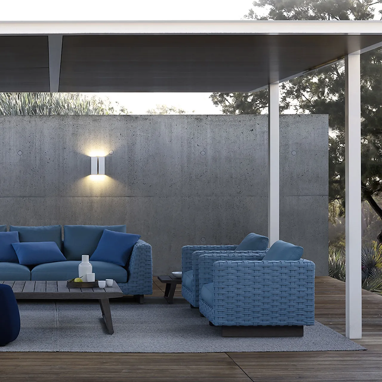 Ray Outdoor Fabric Armchair