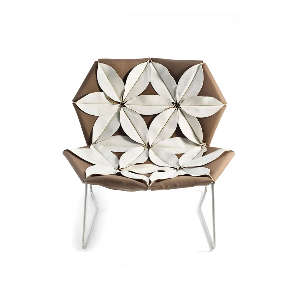 Antibodi Armchair With Flowers