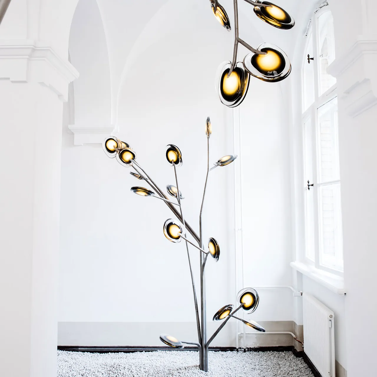 16.10 tree floor lamp olive