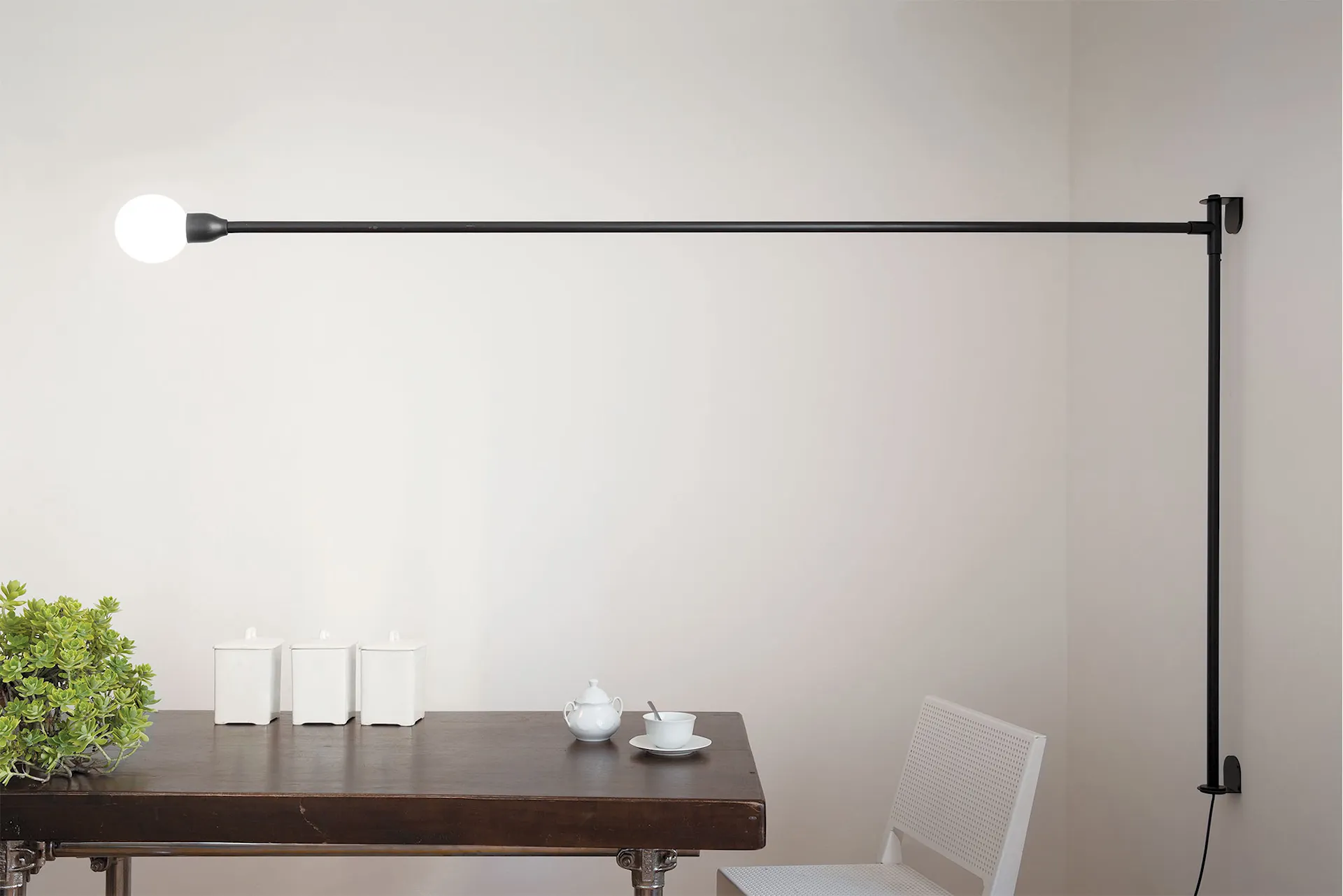 Potence Pivotante - Nemo Lighting - Charlotte Perriand - NO GA