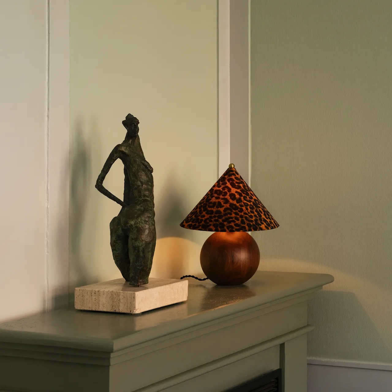 Sphere bordslampa