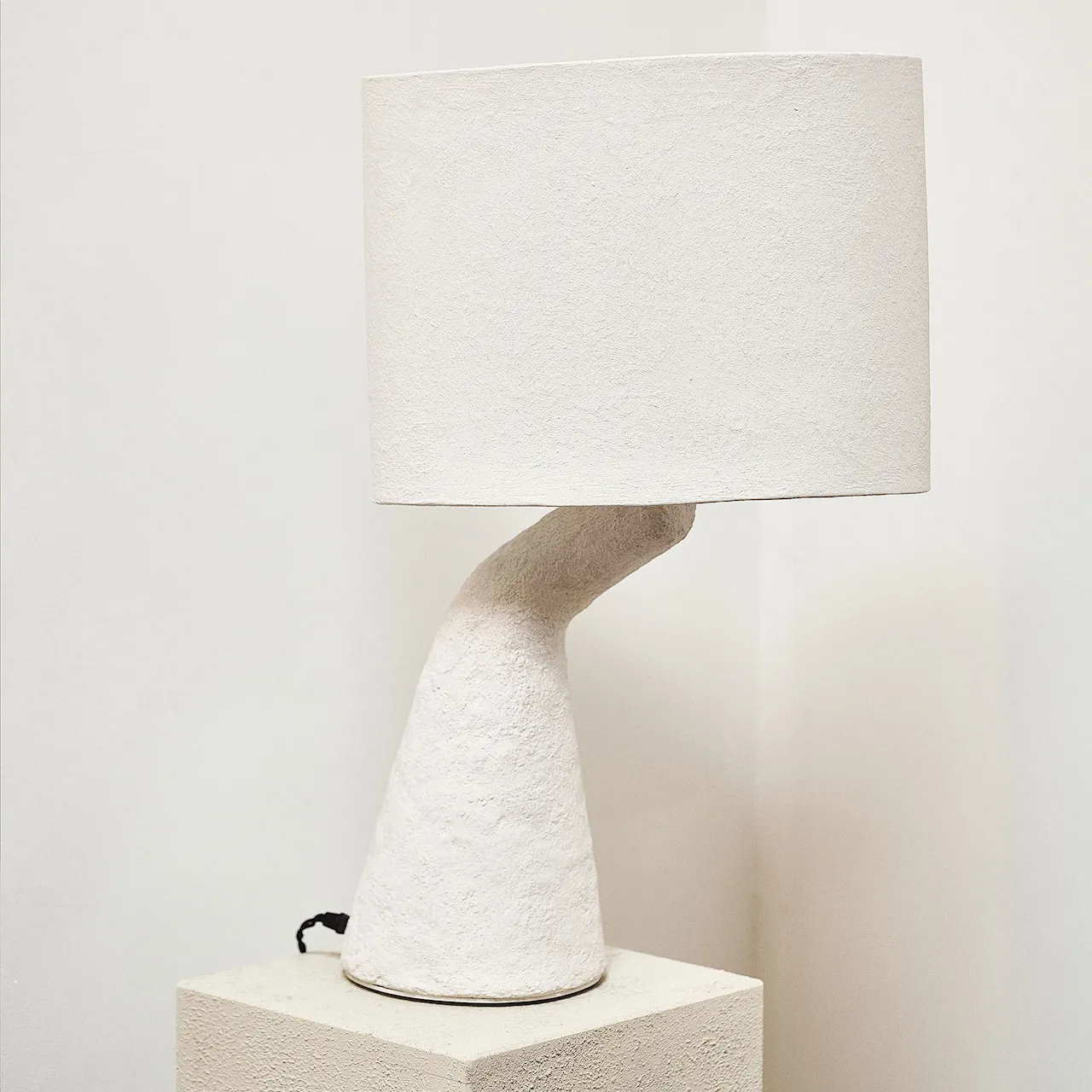 Bordslampa 04 white earth