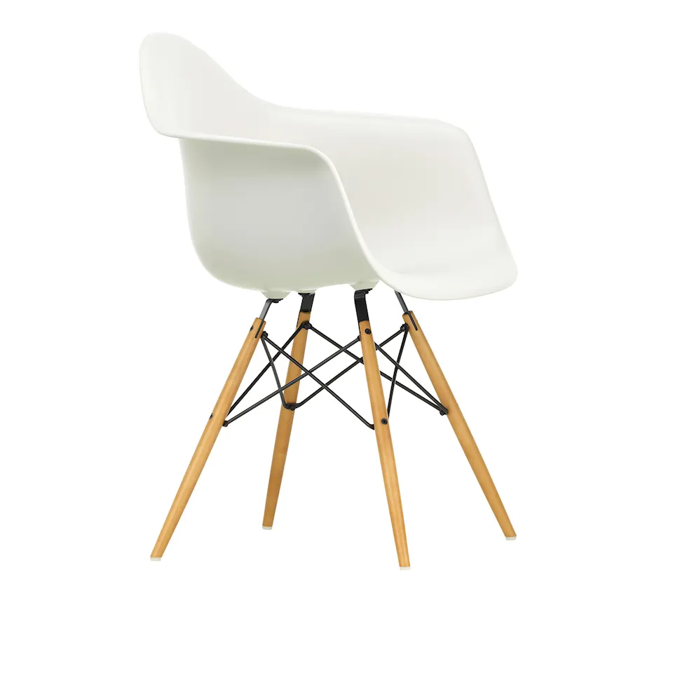 Eames RE Plastic Armchair DAW matstol Golden Maple