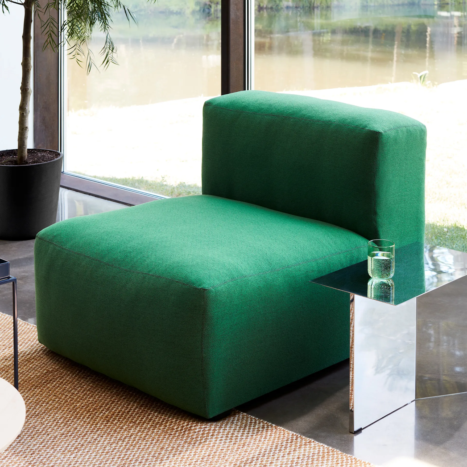 Slit soffbord Oblong - HAY - NO GA