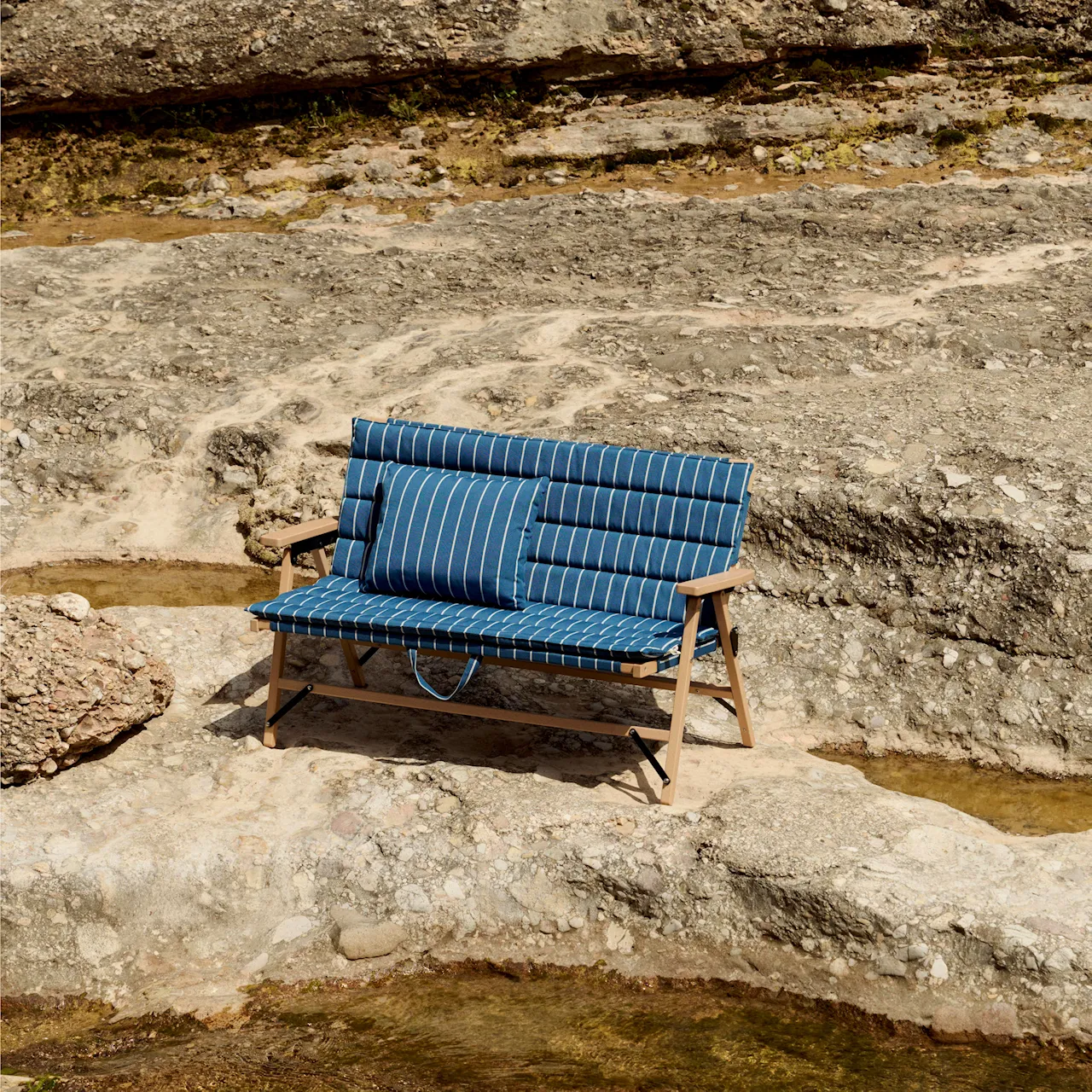 Outdoor Market Folding Sofa