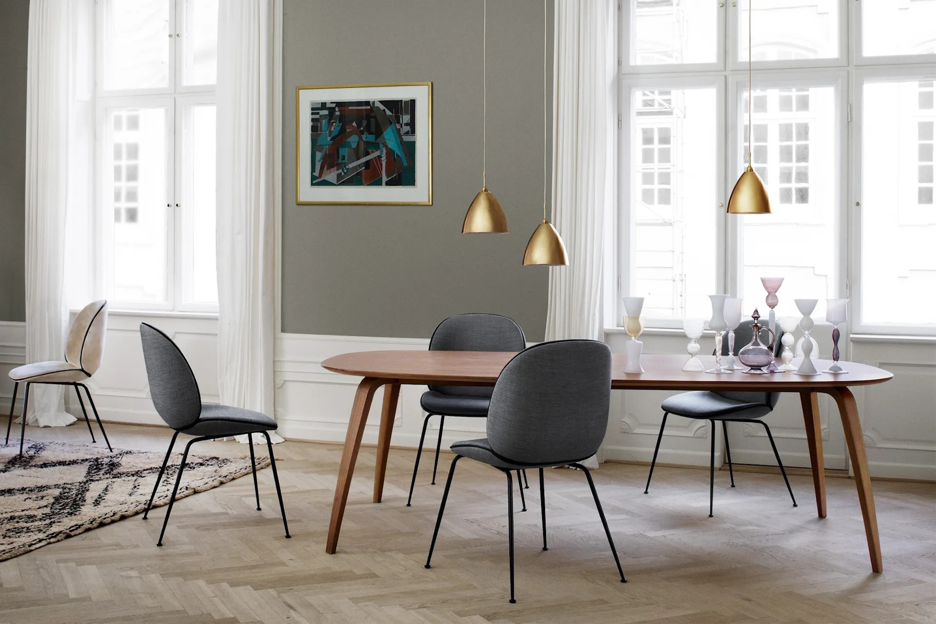 GUBI Dining Table - Gubi - NO GA