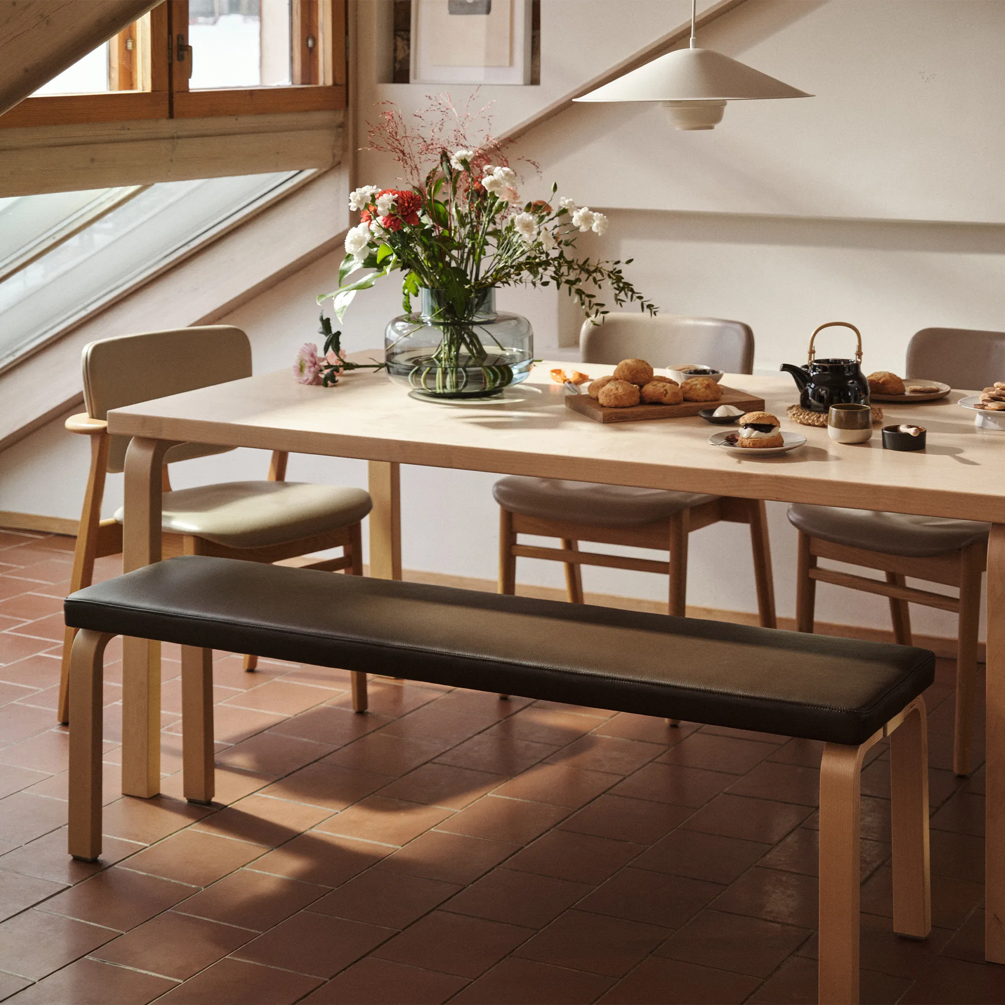Domus stol helklädd - 4