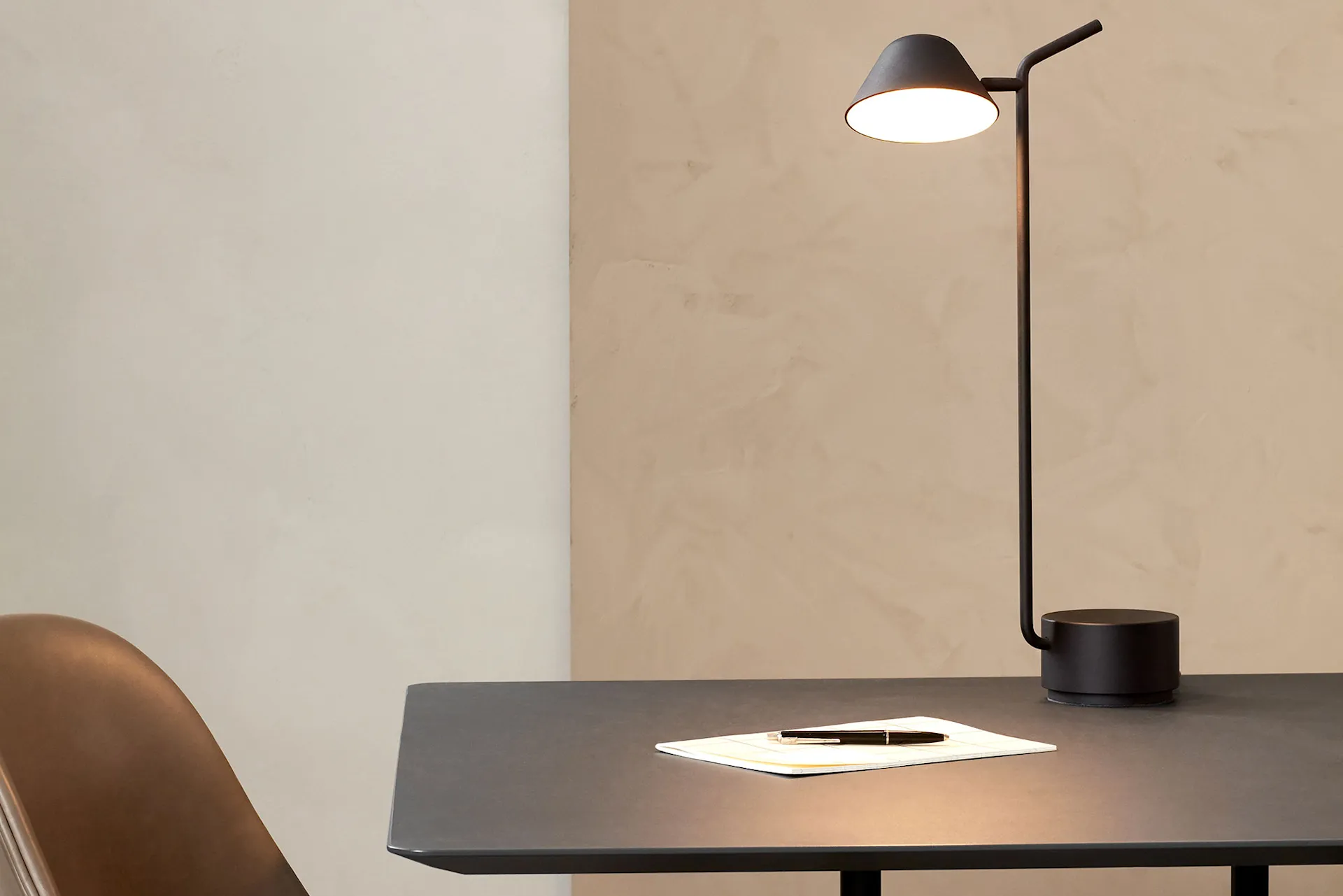 Peek Table Lamp - Audo Copenhagen - NO GA