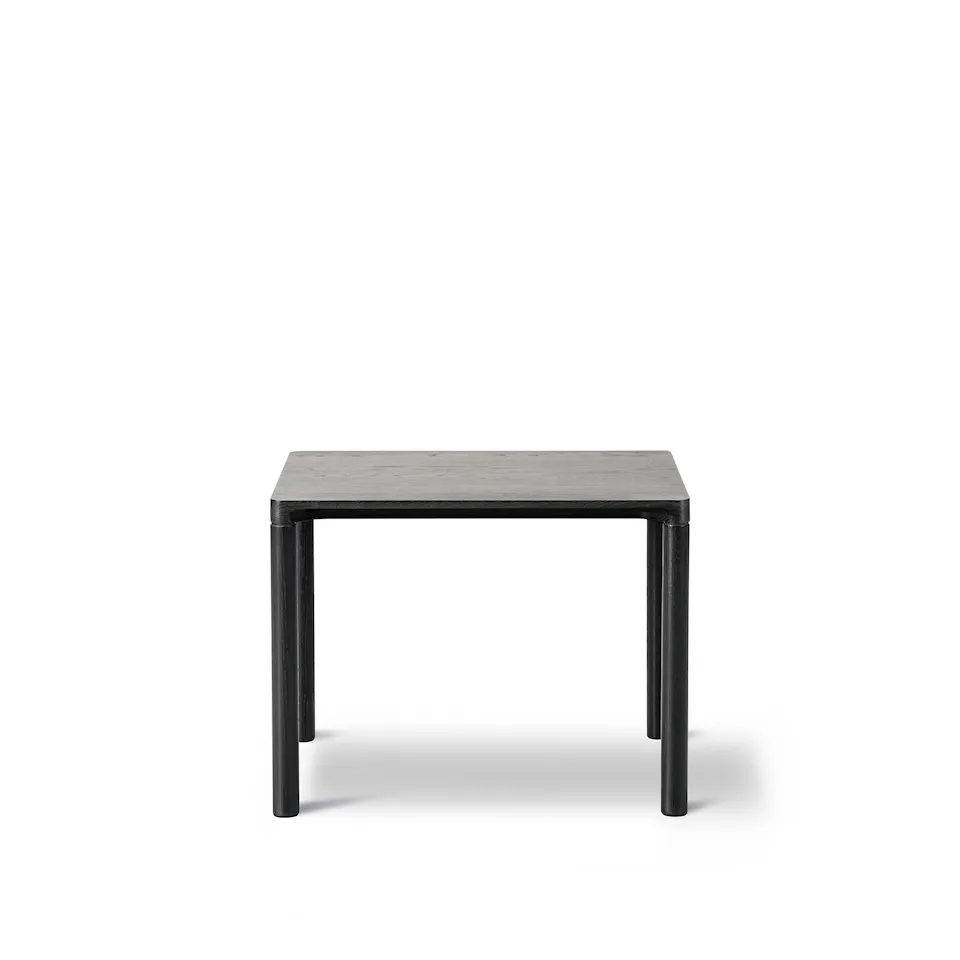 Piloti Table, 46,5 x 39 cm, Svartlackerad ek