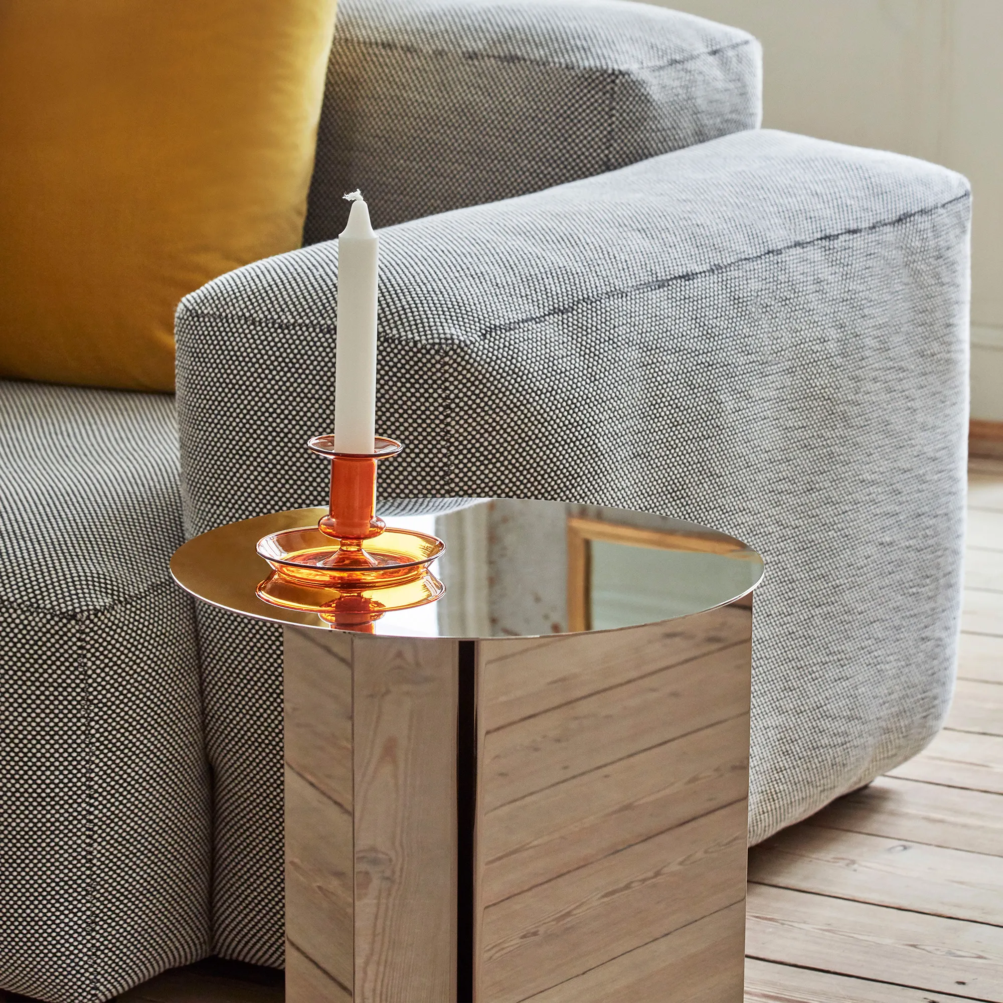 Slit soffbord Round High - 10