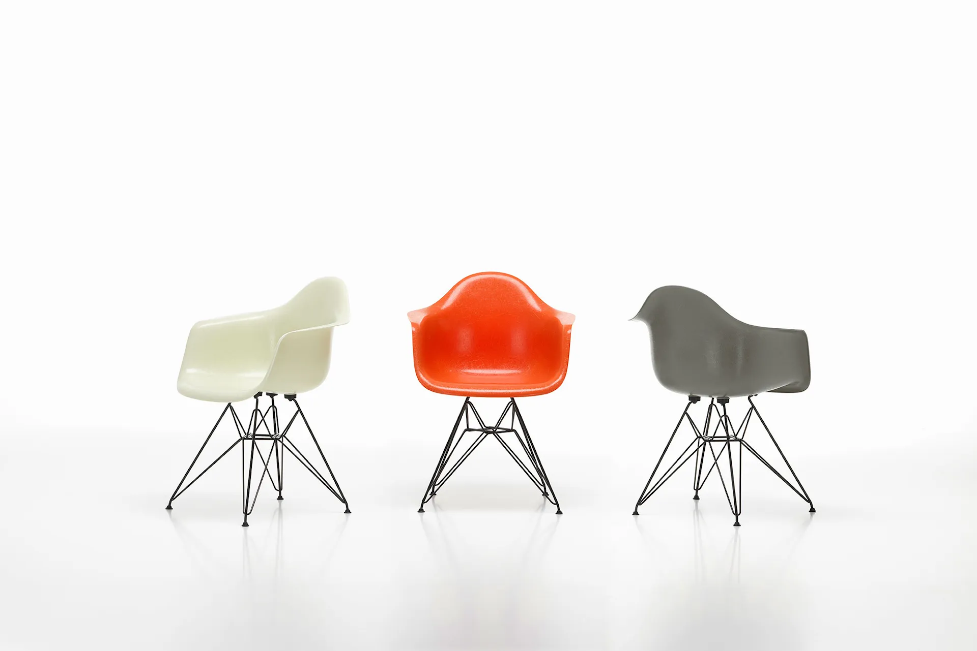 Eames Fiberglass Chair - DAR - Vitra - Charles & Ray Eames - NO GA