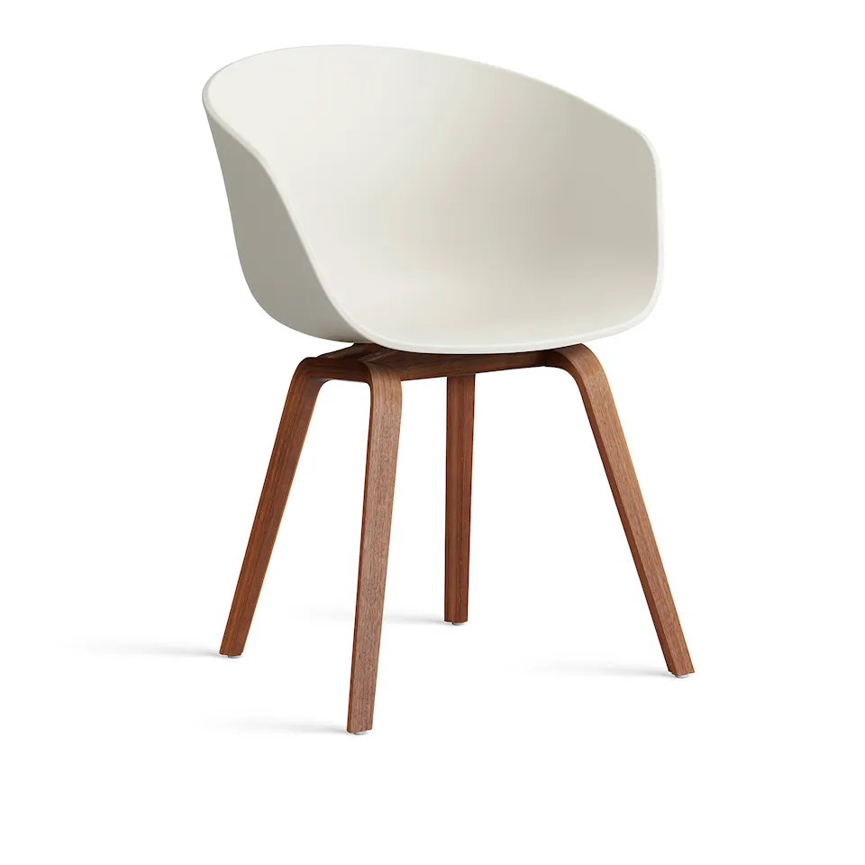 About A Chair AAC22 karmstol Walnut