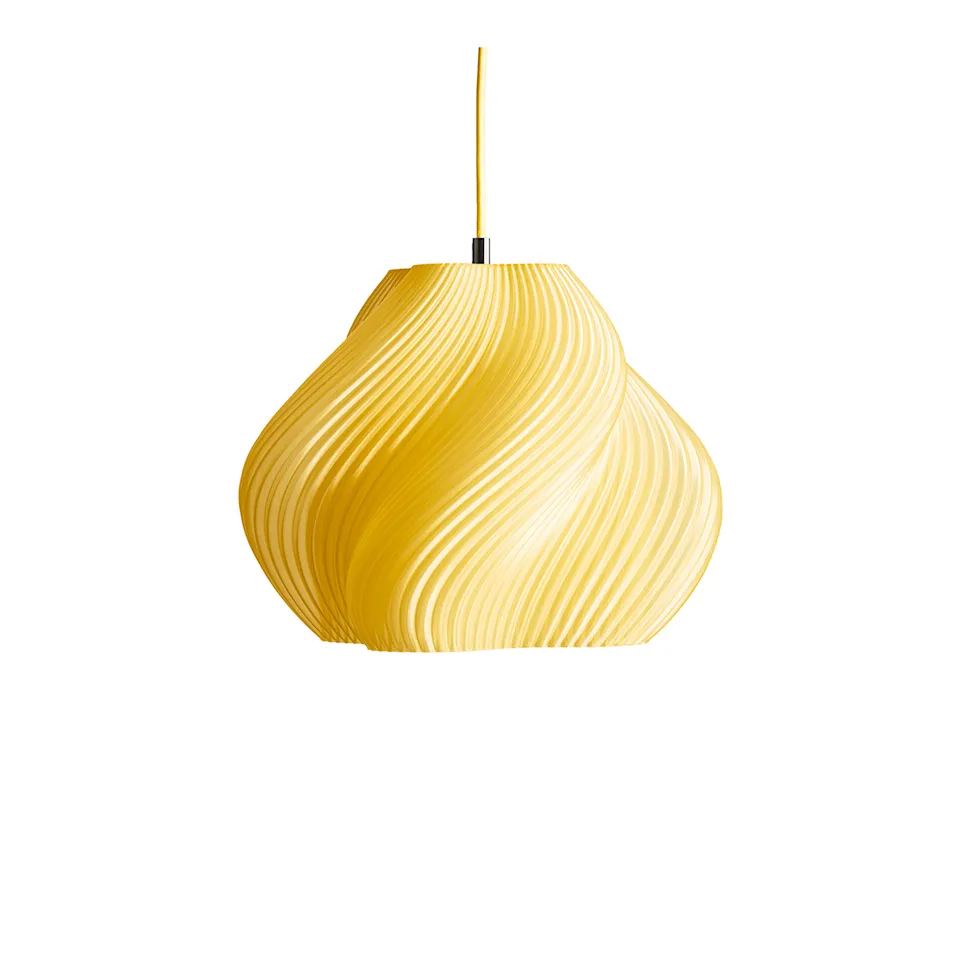 Soft Serve Pendant 02 pendellampa Brass