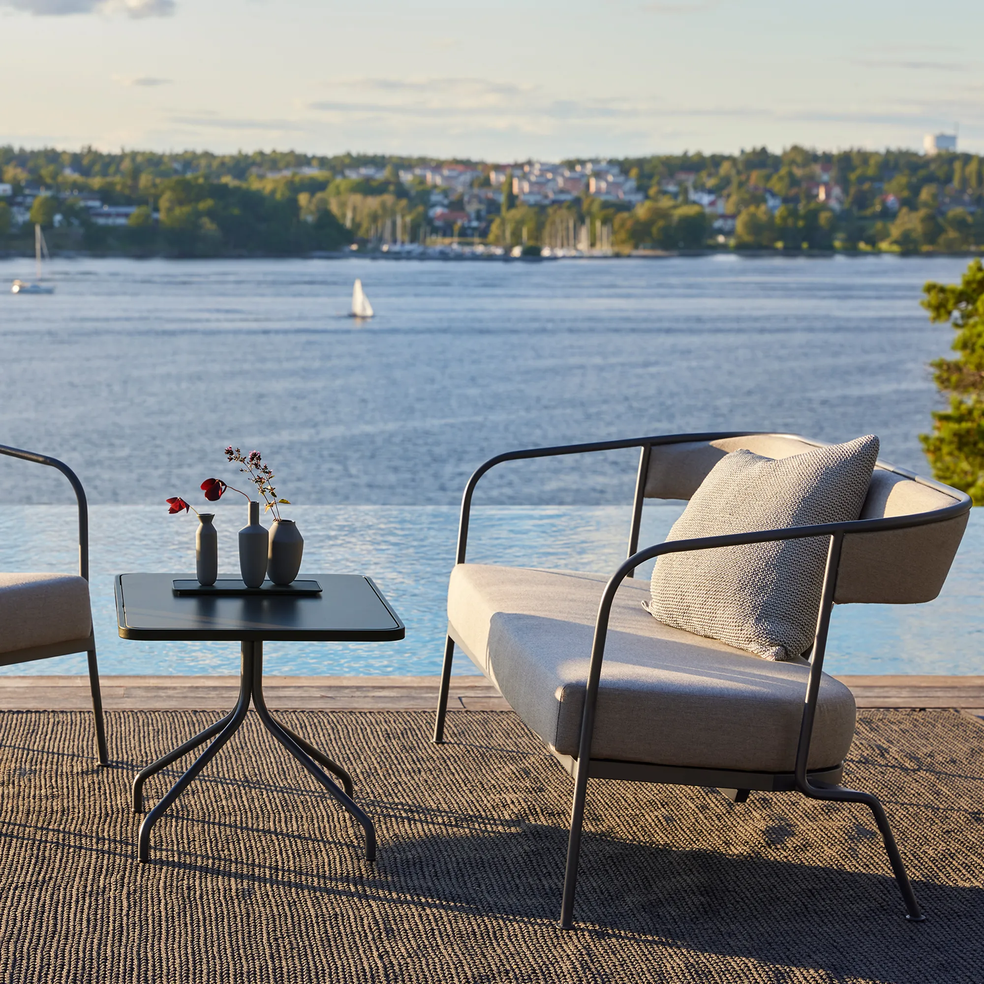 Arholma Lounge Table - 2