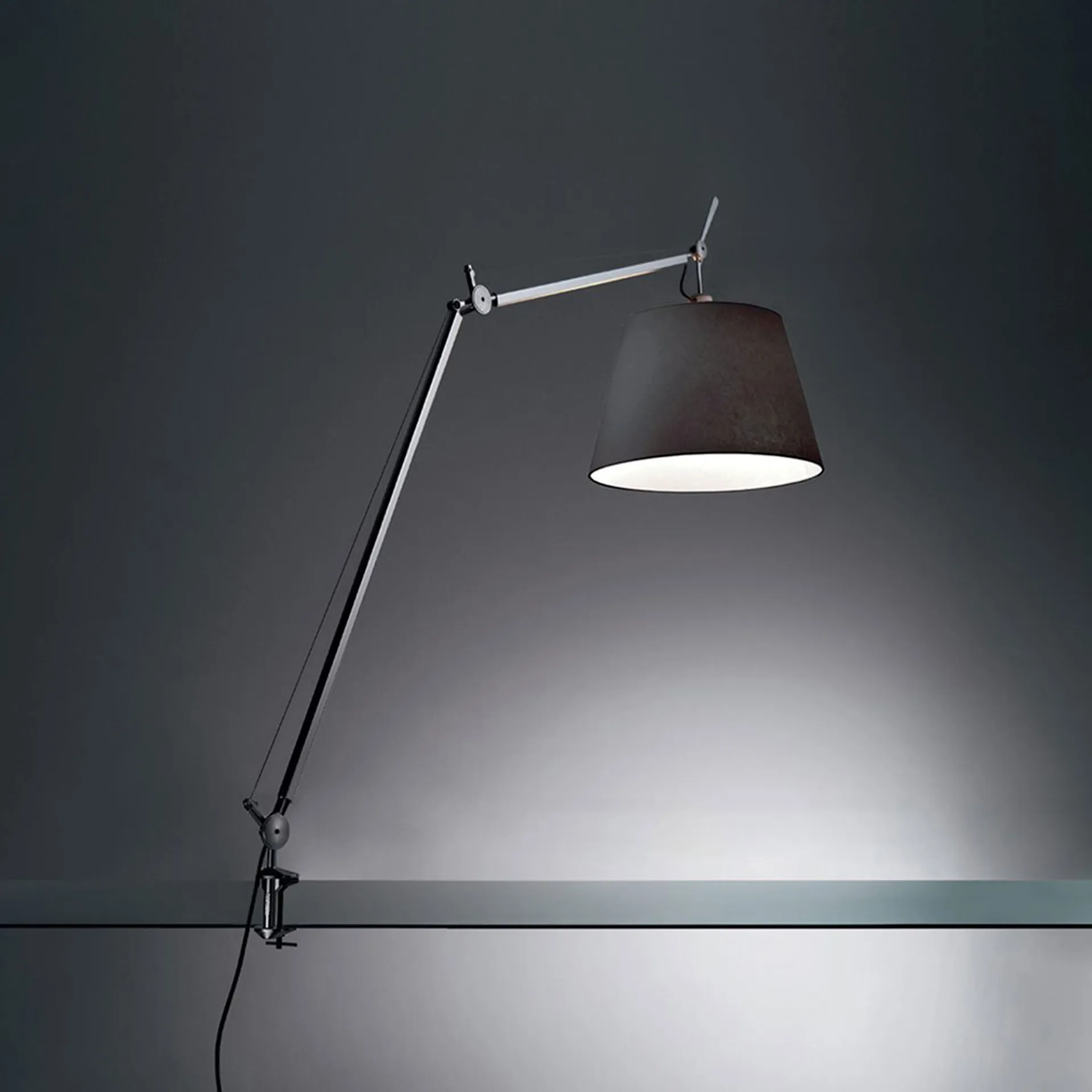 Tolomeo Mega Skrivbordslampa - Svart - Artemide - NO GA