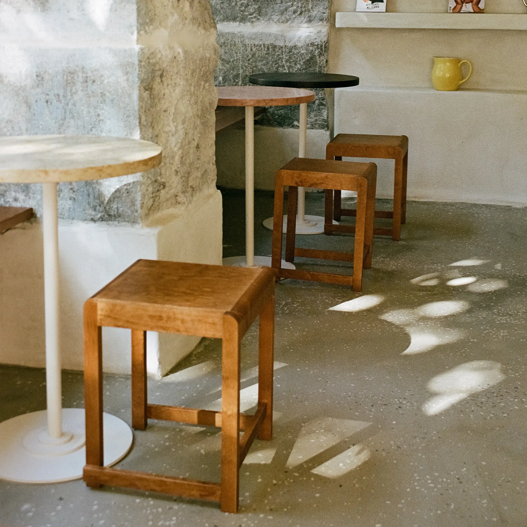 Low Stool 01 sittpall - 7