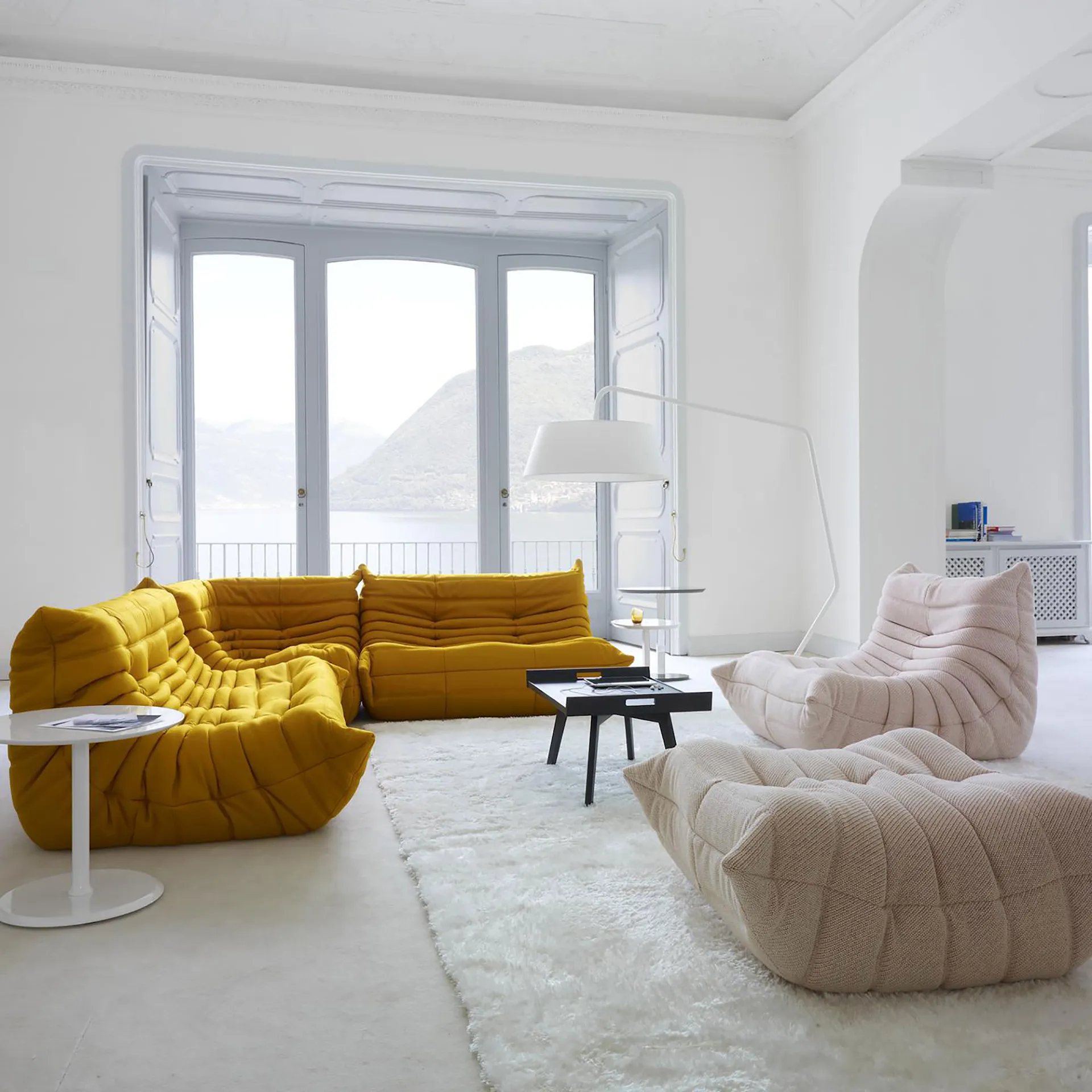 Togo Small Settee - Ligne Roset - NO GA