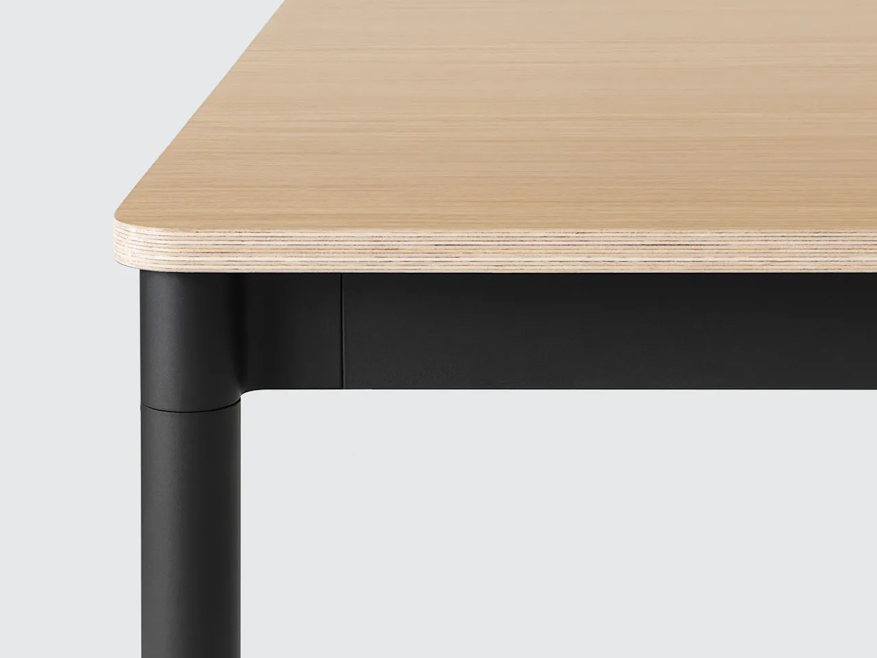 Base Table, 190x80, Top: Oak veneer, Plywood edges, Frame: Black