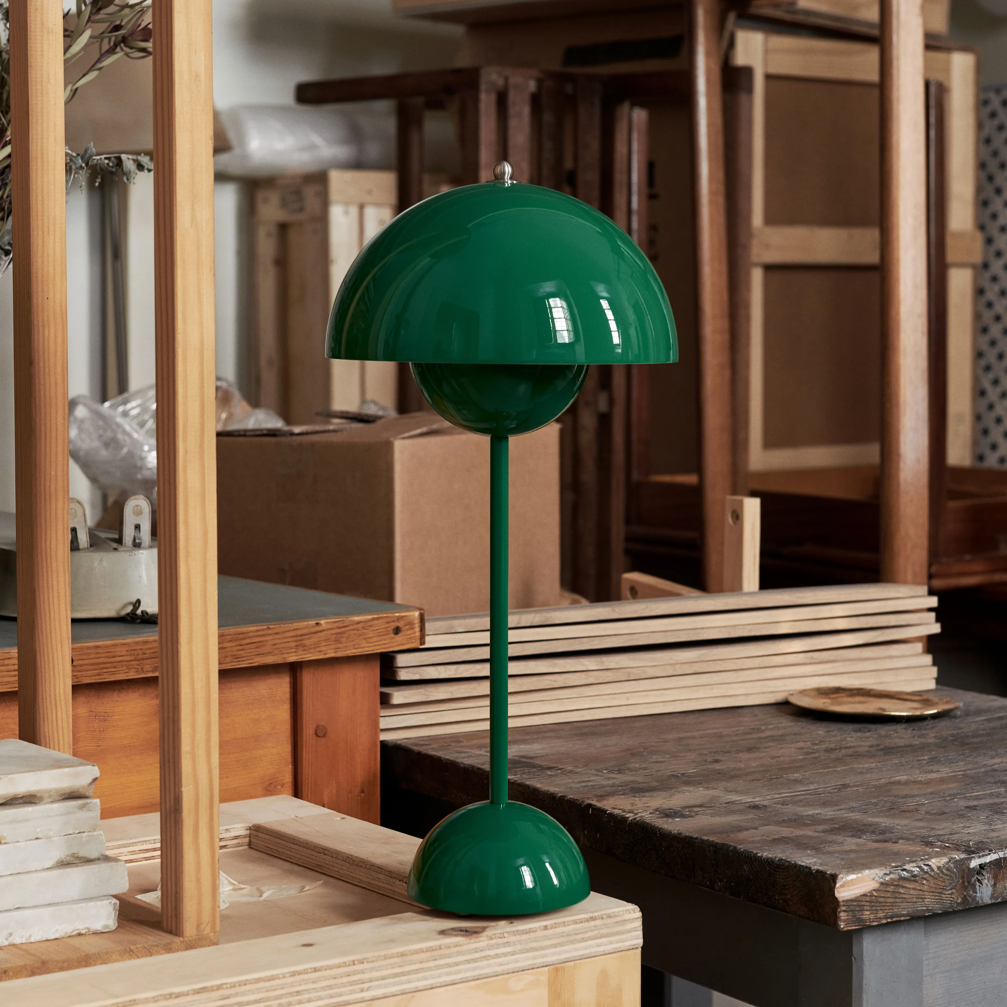 Flowerpot VP3 Table Lamp - 2