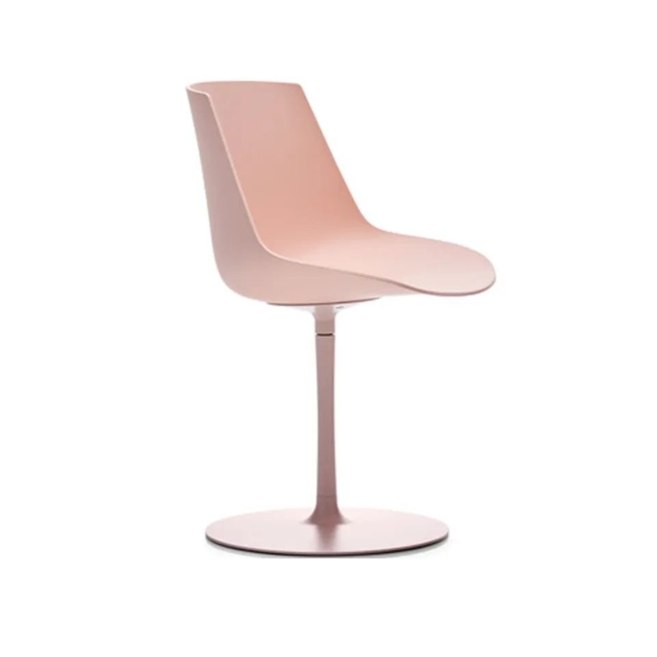 Flow Chair Color Central Leg