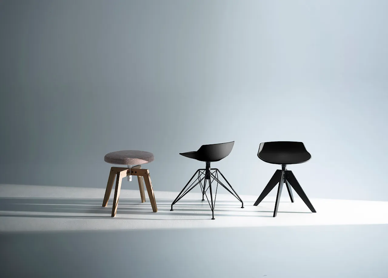 Flow Stool - Sittpall