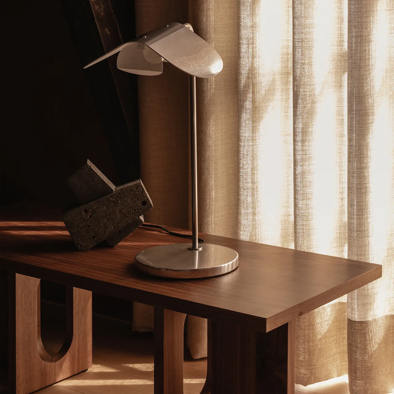 Wing bordslampa
