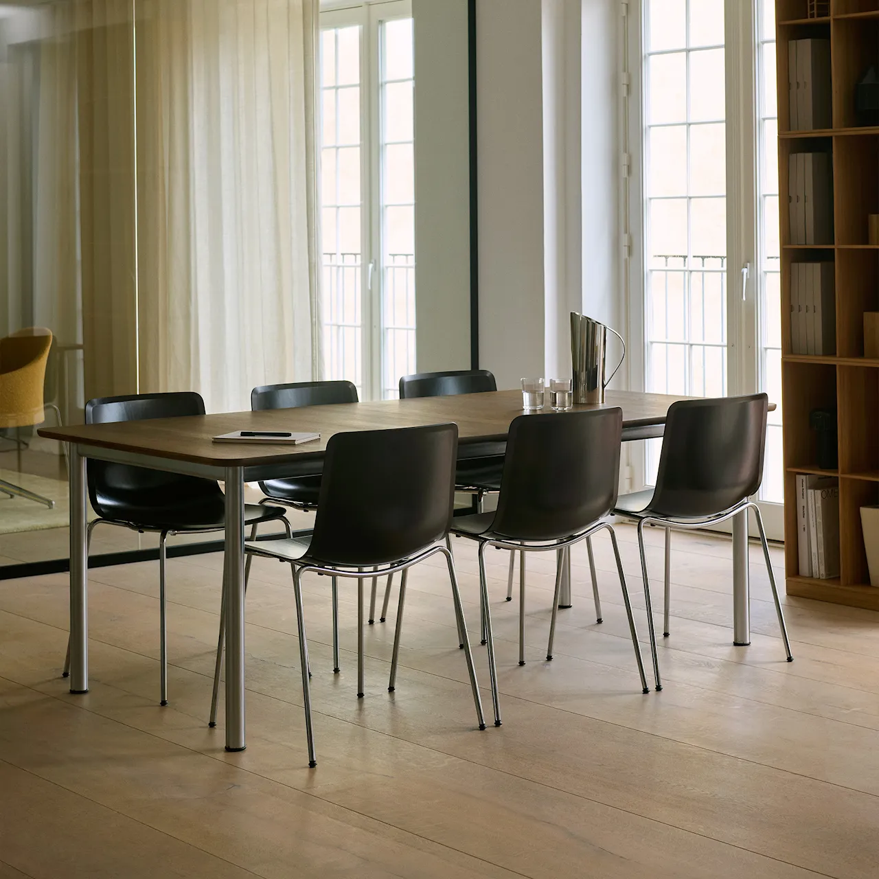 Plan 6632 utdragbart matbord 200-260 x 100 cm