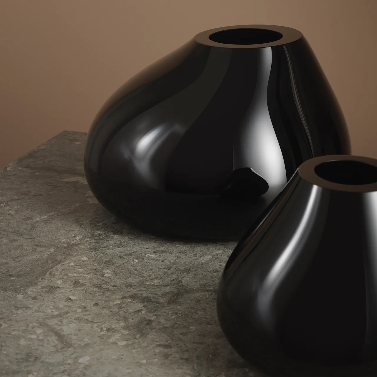 Ebon Vase Black - 19 cm