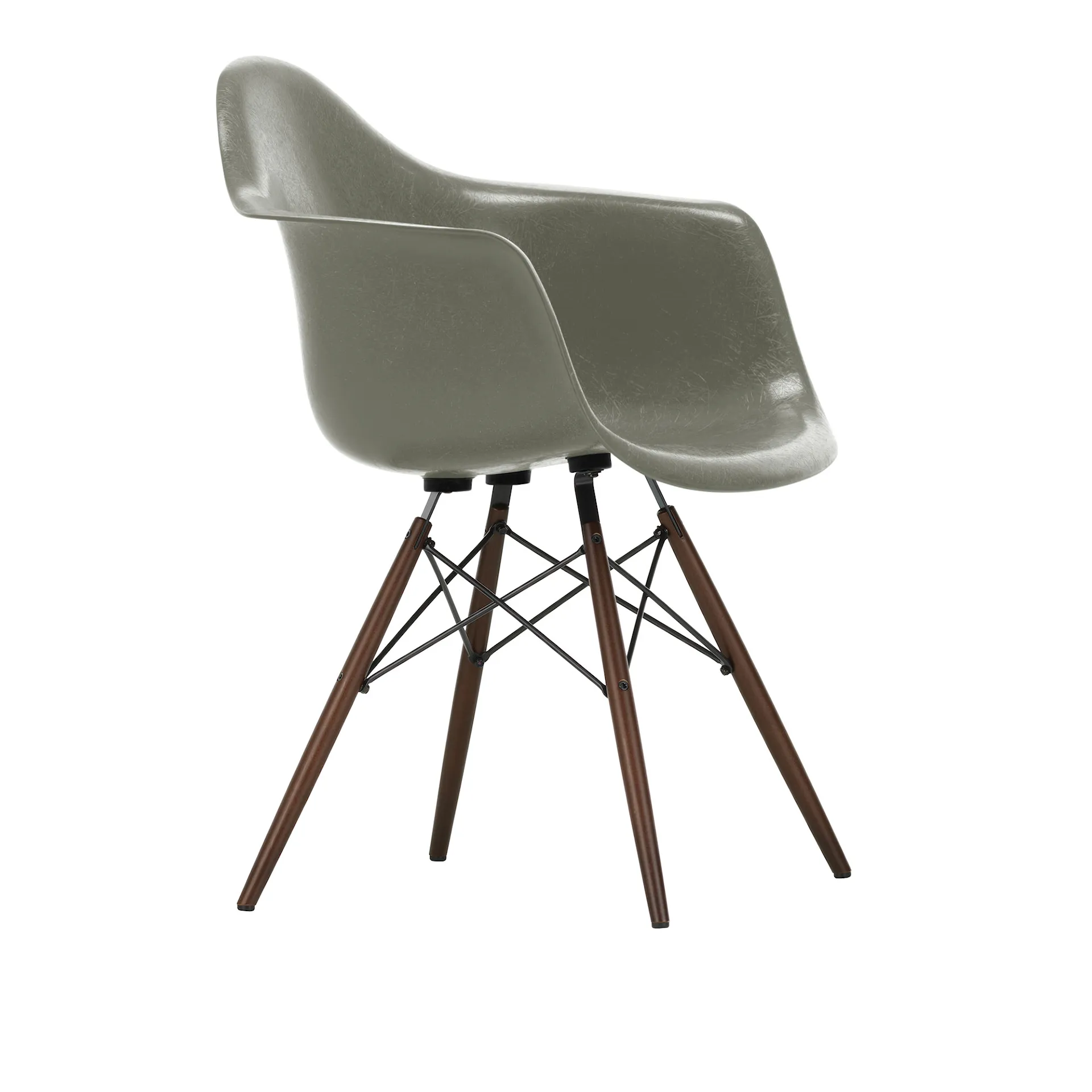 Eames Fiberglass Armchair DAW karmstol Dark Maple - Vitra - Charles & Ray Eames - NO GA