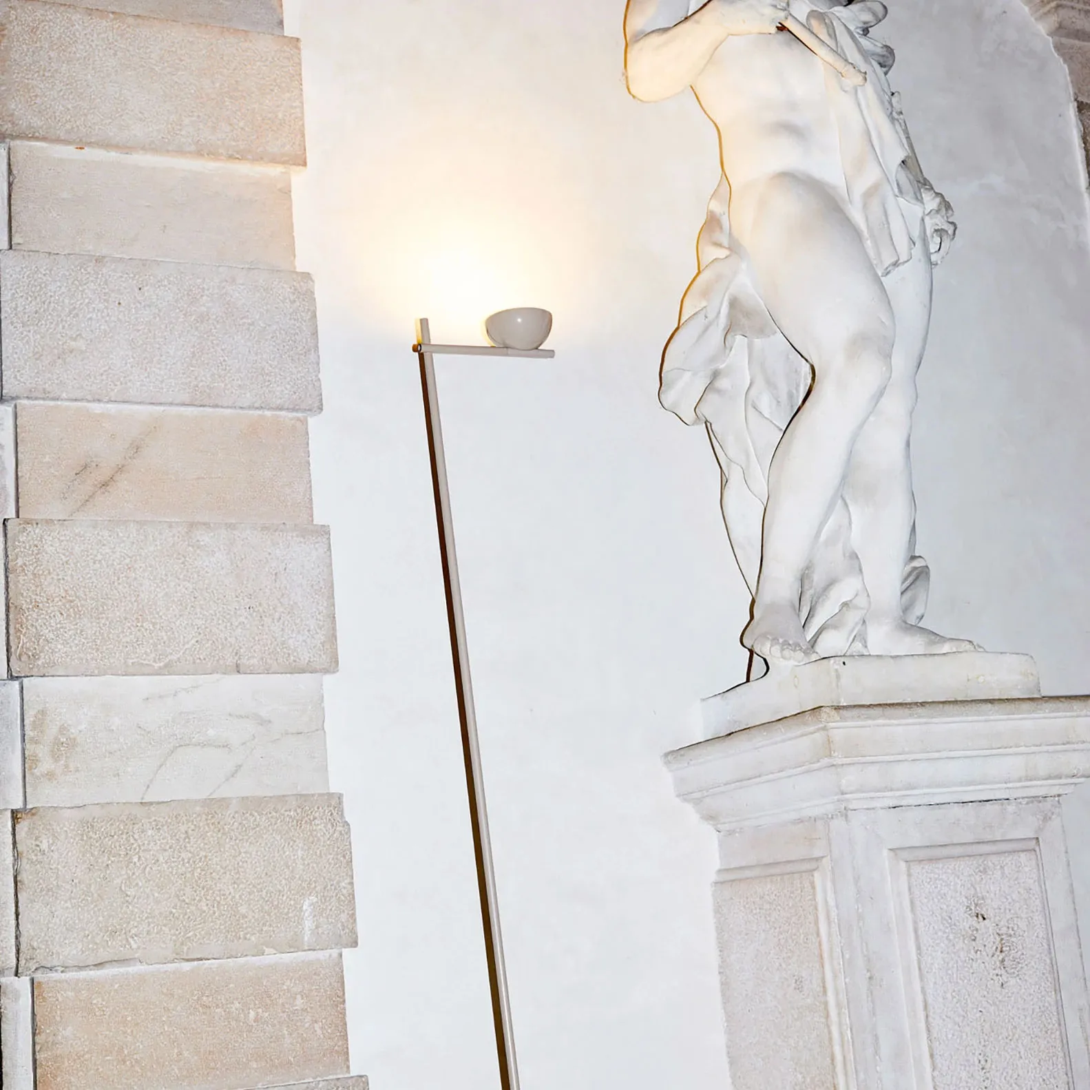 Nido golvlampa - 2