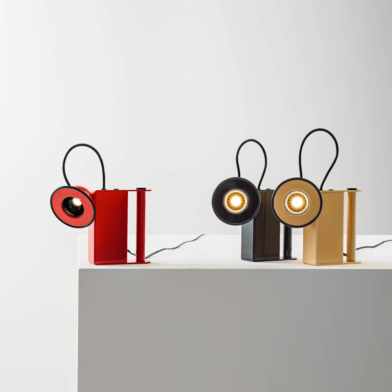 Minibox 2700K bordslampa - 2