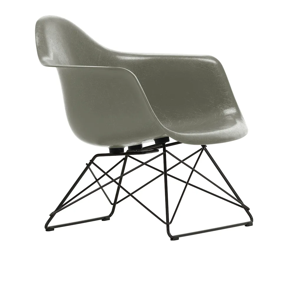 Eames Fiberglass Armchair LAR fåtölj