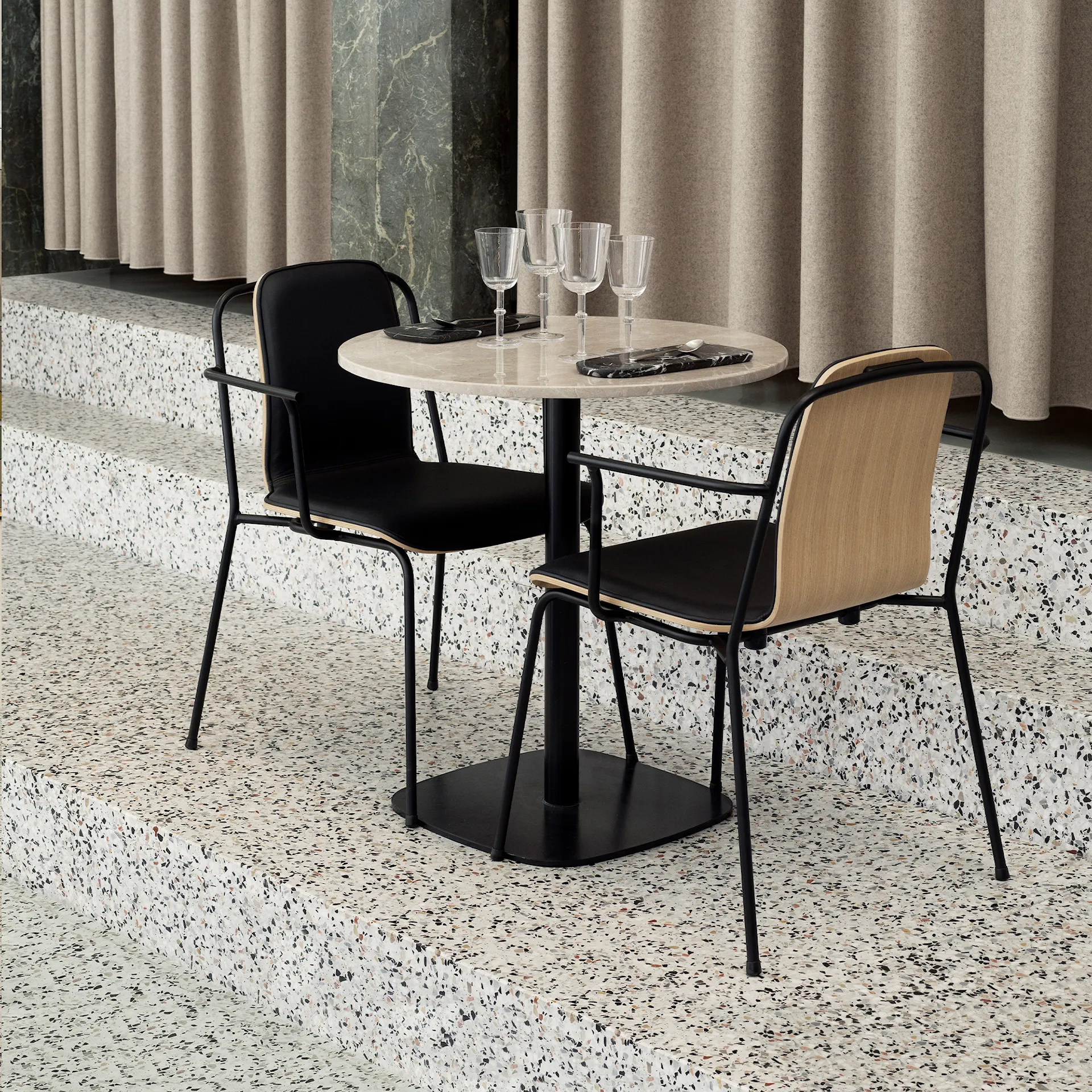 Form Café Table Ø60 cm - Normann Copenhagen - NO GA