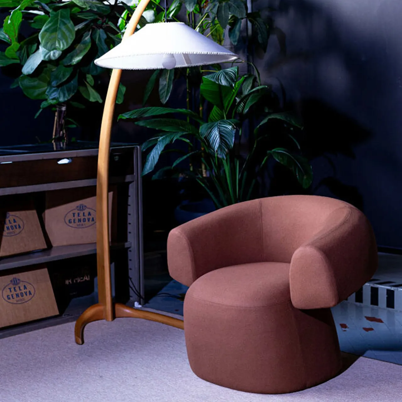 Ruff Small Swivel Armchair