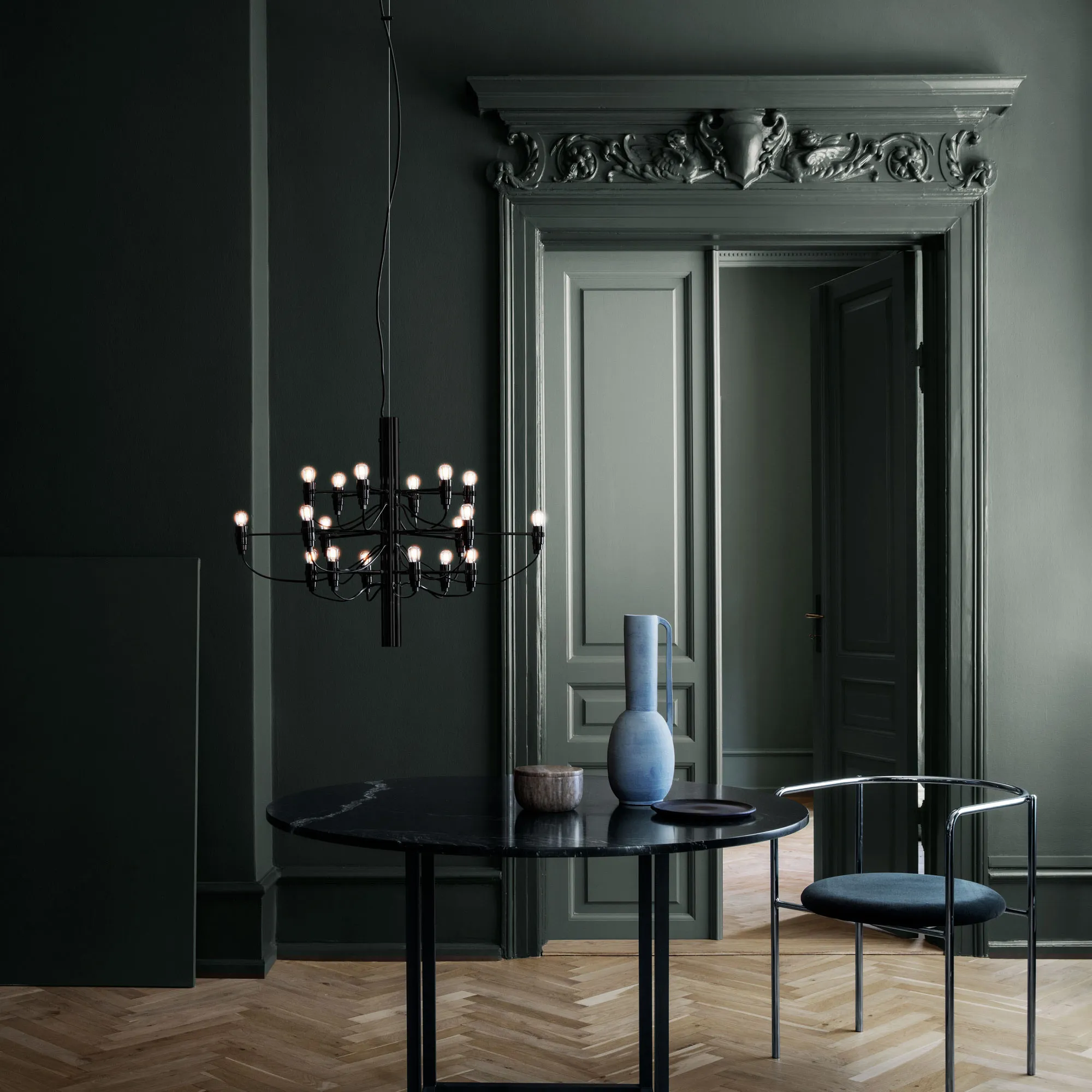 2097/30 Sarfatti Mattsvart - 2