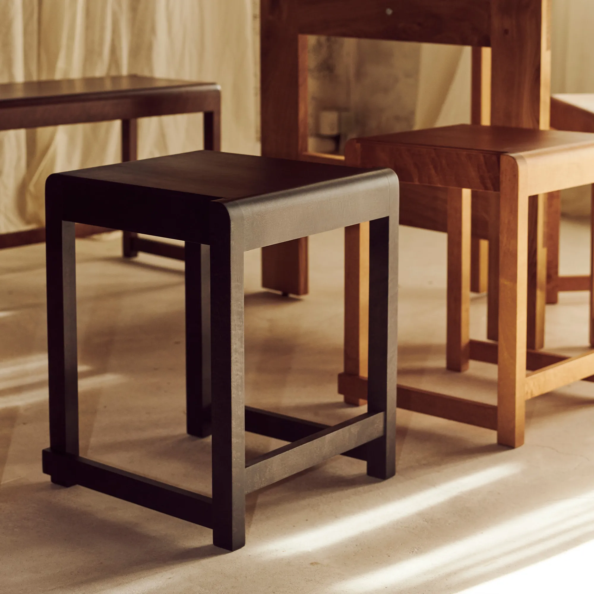 Low Stool 01 sittpall - 15